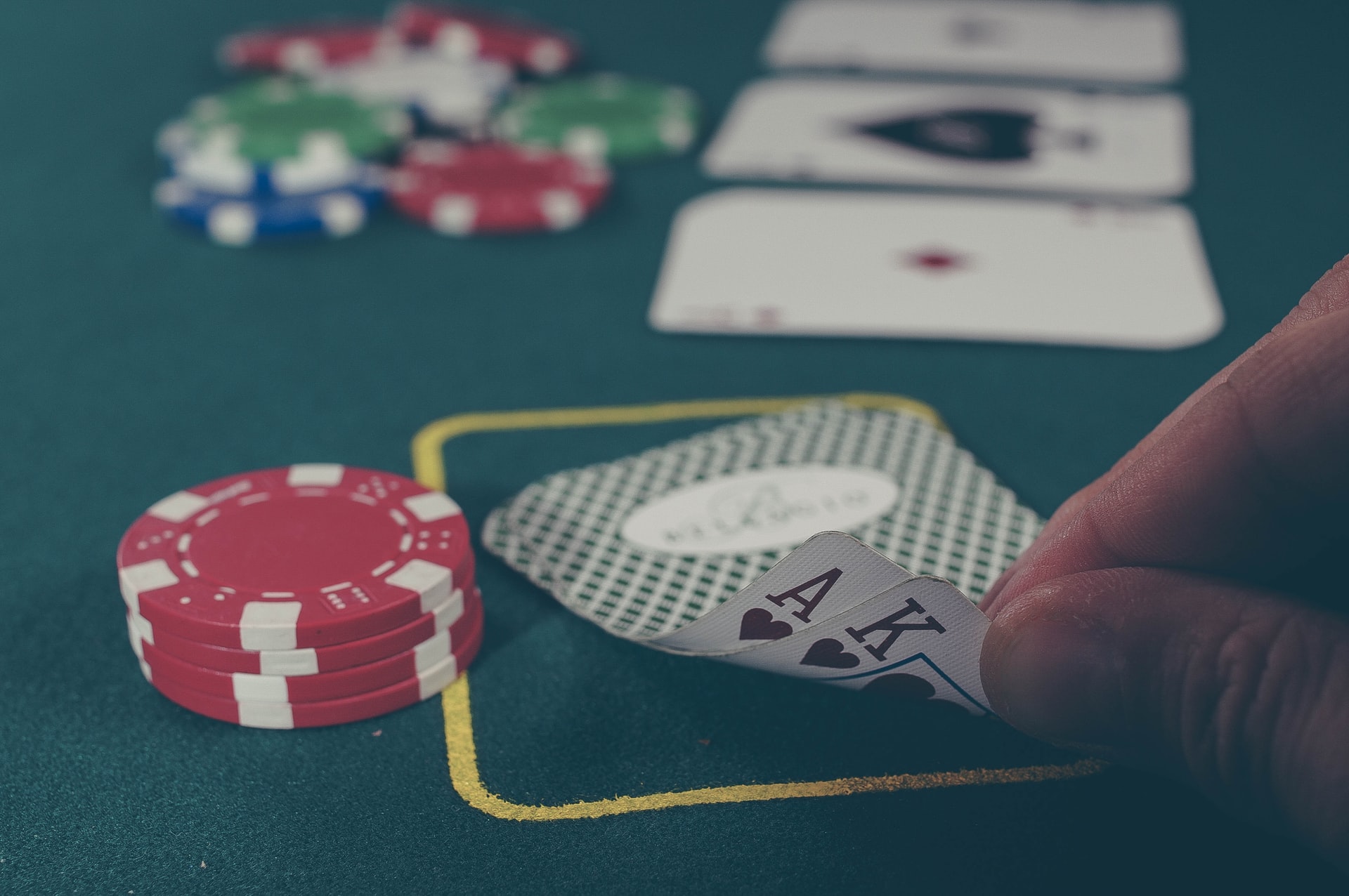 Spread operator article feature image: multiple elements