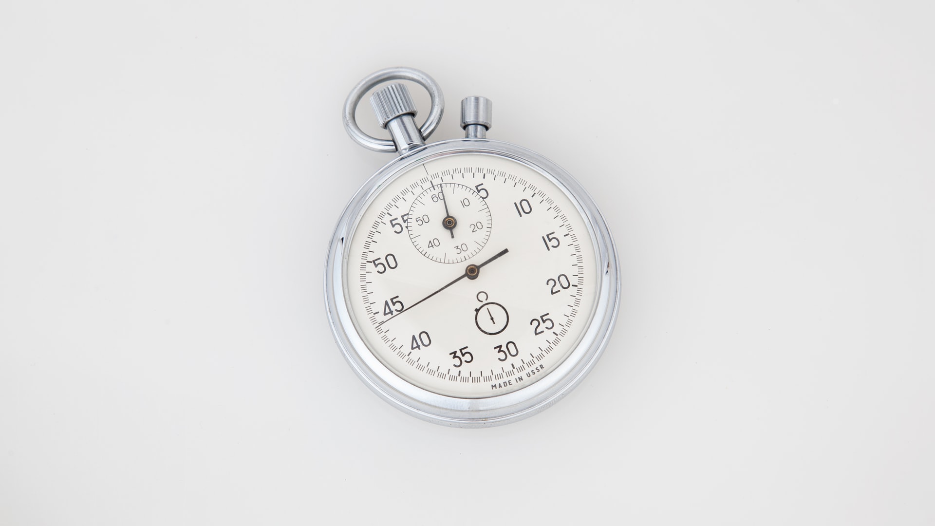 Delay a function execution in JavaScript tutorial feature image