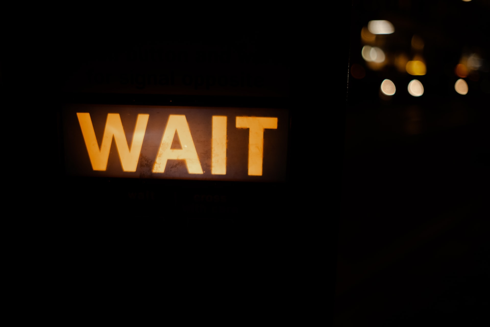 Wait traffic sign